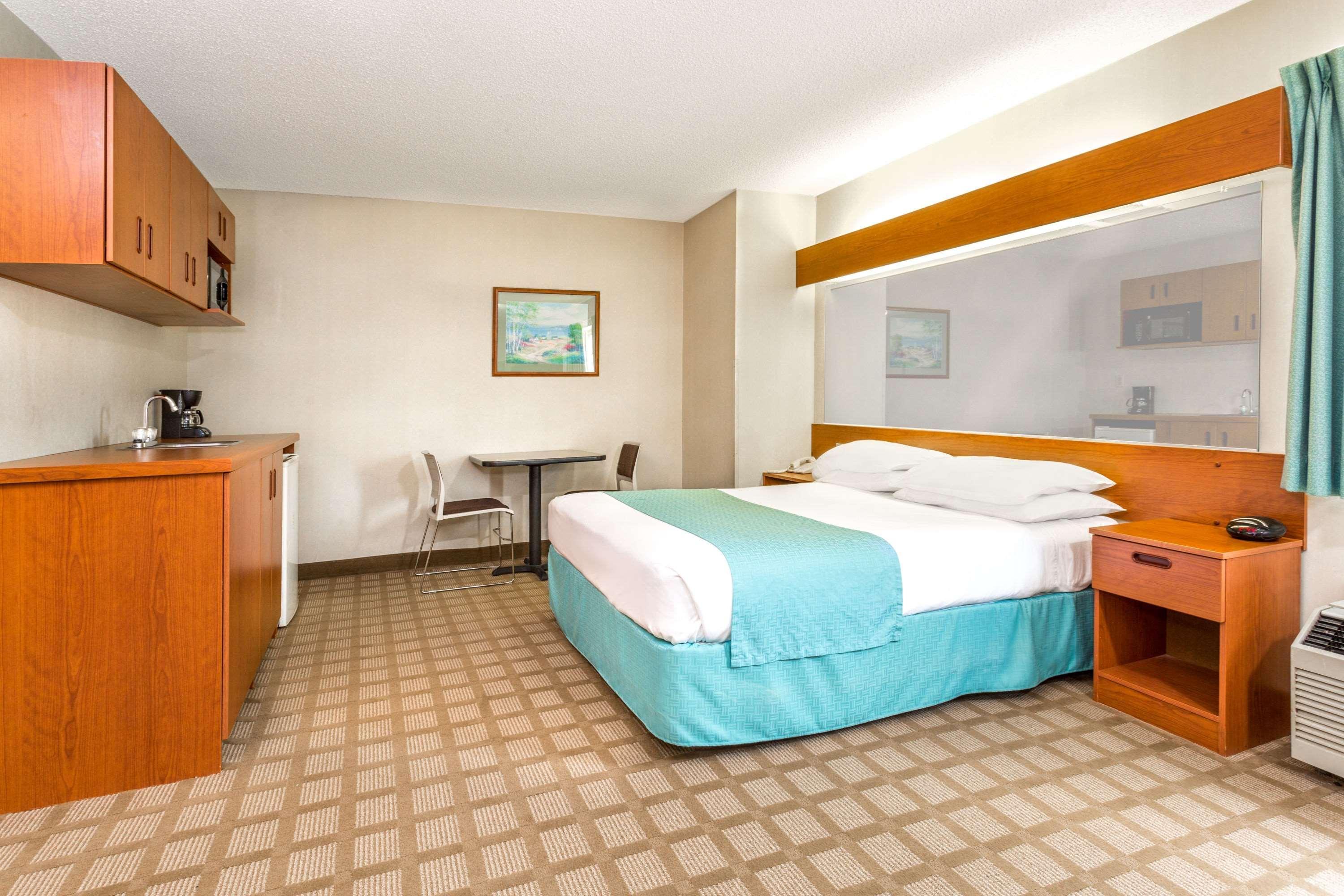 Microtel Inn & Suites By Wyndham Dry Ridge Exteriör bild