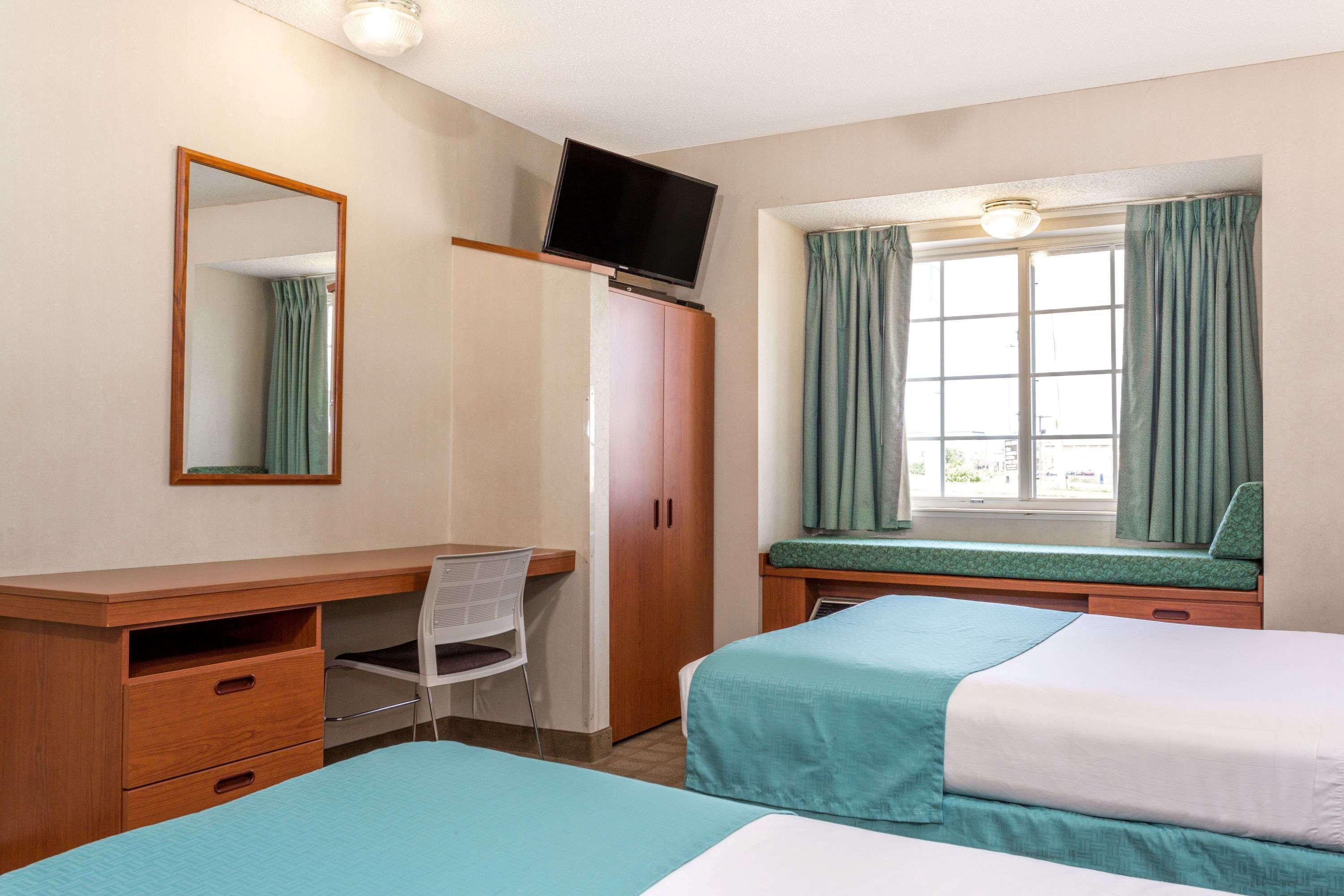 Microtel Inn & Suites By Wyndham Dry Ridge Exteriör bild